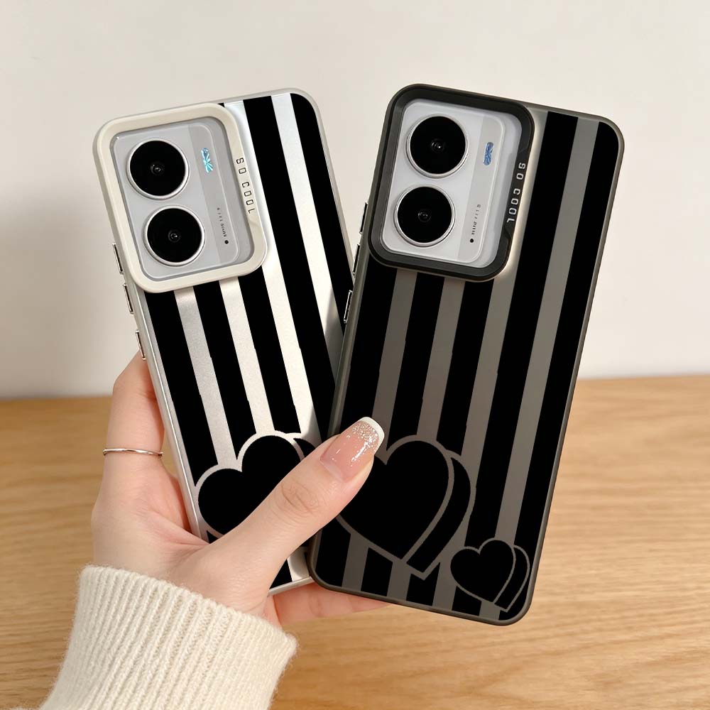 Czarny wzór w paski dla Realme – Realme C67 recenzja i cena
